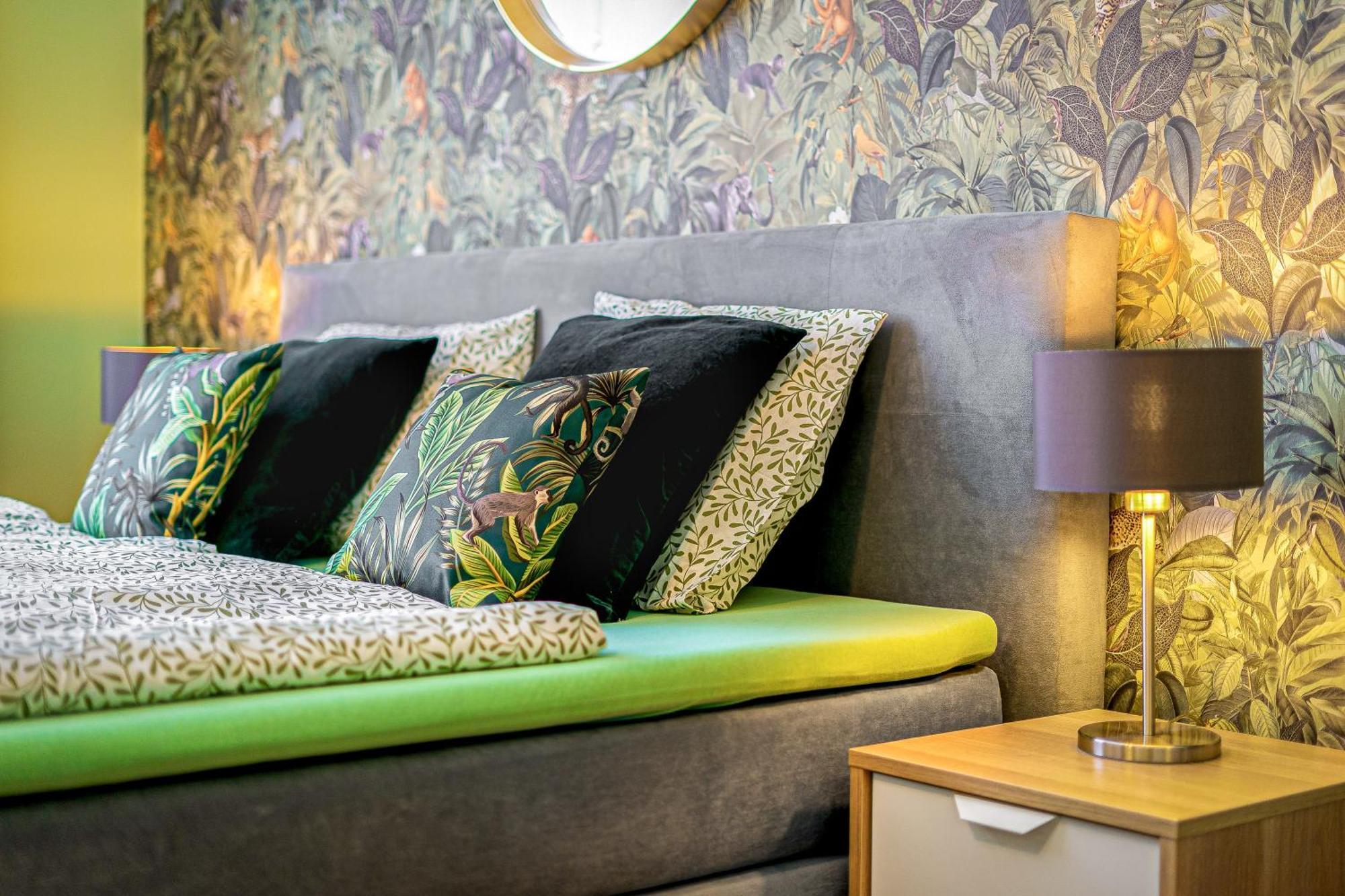 Oasis Apartments At Charles Square Prag Dış mekan fotoğraf