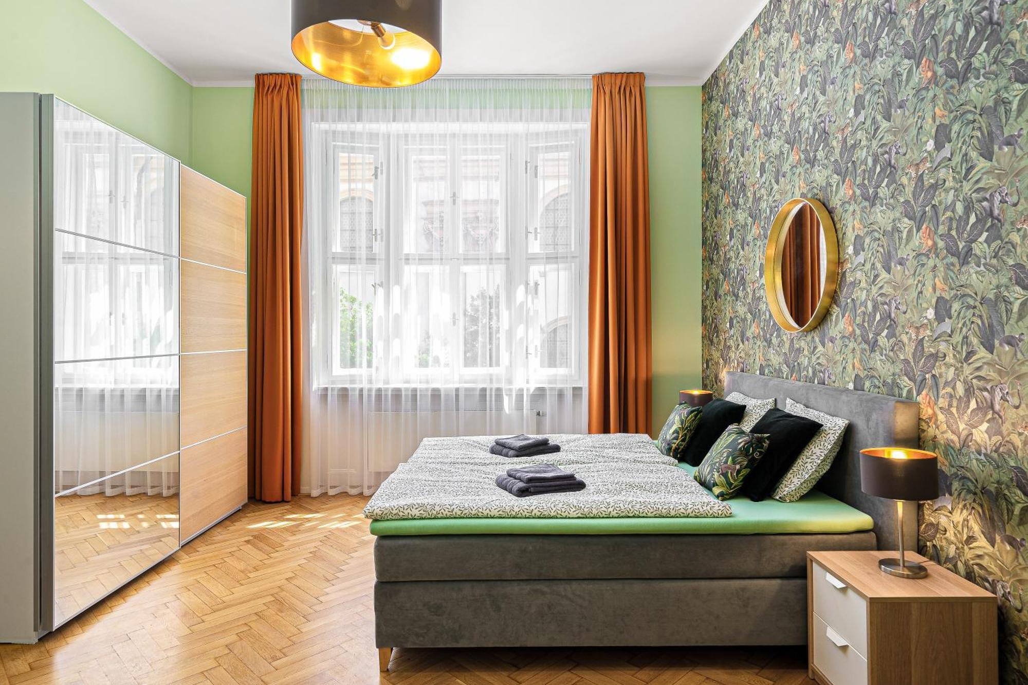 Oasis Apartments At Charles Square Prag Dış mekan fotoğraf
